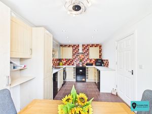 Kitchen/Diner - click for photo gallery